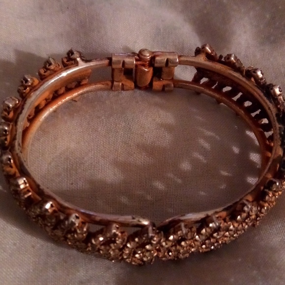 Two bracelets - Picture 4 of 5